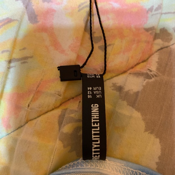 Pretty little thing cropped pj top - Picture 3 of 4